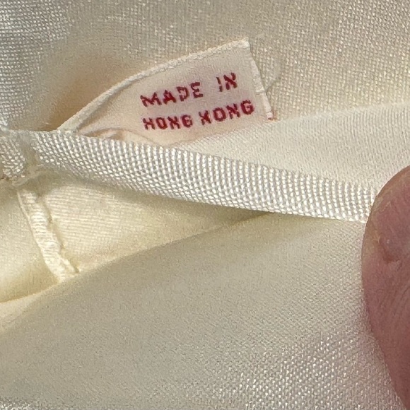 Vintage Style Clutch with Sequin& Bead Detailing 4 x 8” interior smaller pocket - Picture 9 of 9